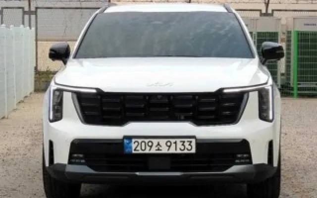 뉴쏘렌토R 중고차 더 뉴 쏘렌토 4세대 디젤 2.2 2WD 시그니처 그래비티 매물 사진 6 - 2024/01 32,742km